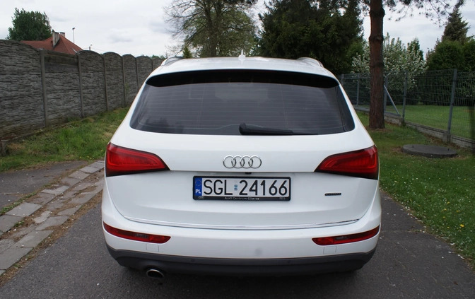 Audi Q5 cena 88900 przebieg: 209000, rok produkcji 2015 z Błonie małe 172